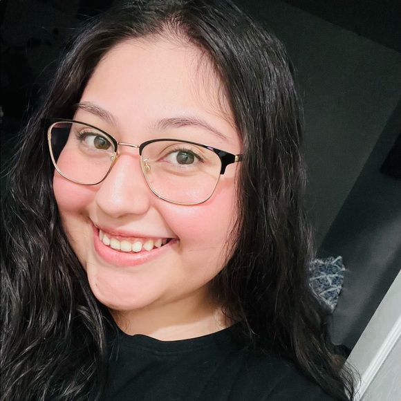 Meet your Posher, Lynette - Picture 3 of 3